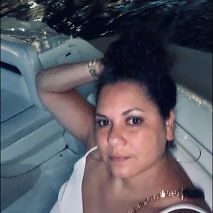 Meet your Posher, Gina